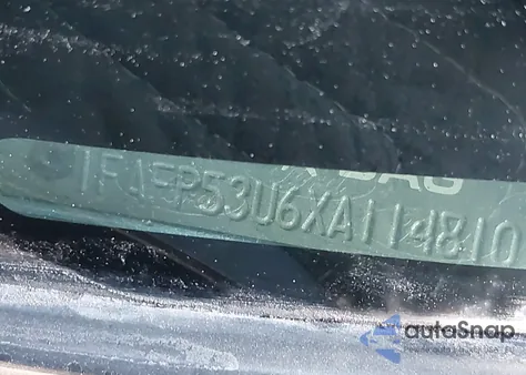 1999 Ford Taurus Se/Se-Ne z USA, uszkodzony, nr VIN 1FAFP53U6XA114810